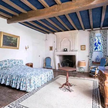 Manoir Atypique Et Medieval 5 Chambres.